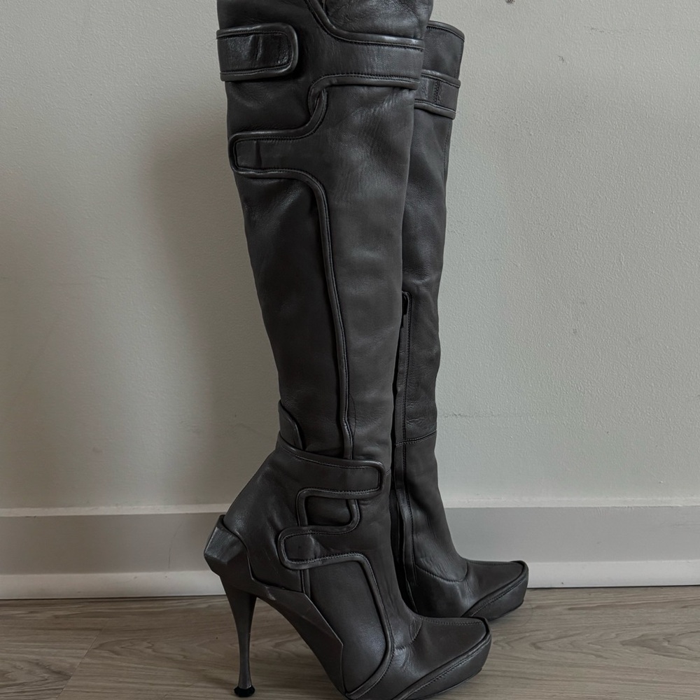 Celine F/W 2008 runway boot size 37